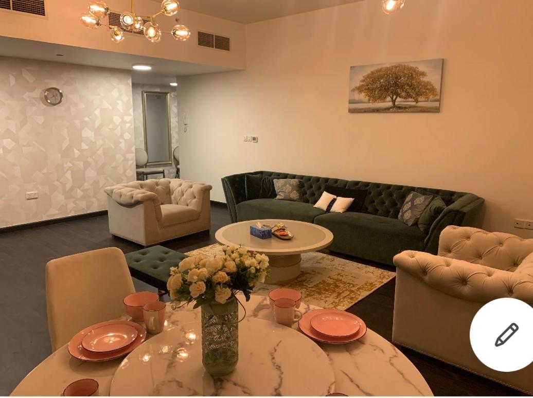 Usmans 1 Bedroom 4 Beds Jbr Huge Sea View 120 Sqm 2 Balconies Dubai Exterior photo